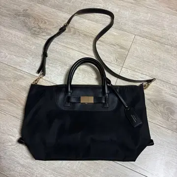 23구 블랙 숄더백 나일론과 가죽