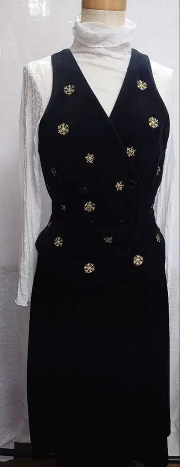 블랙 벨로아 스커트 셋업 (베스트)