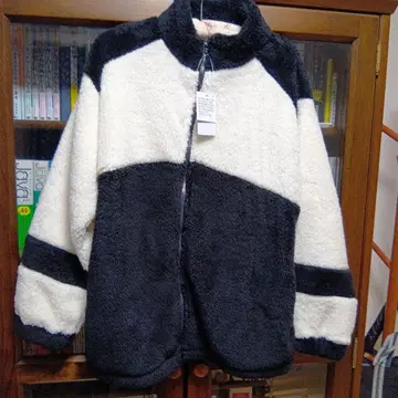 보아 자켓 화이트 블랙