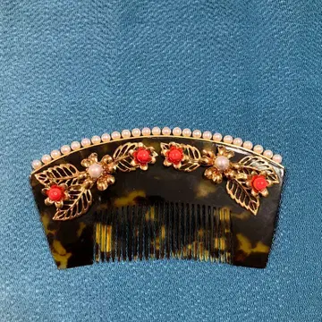 토터스쉘풍 부채꼴 머리 장식