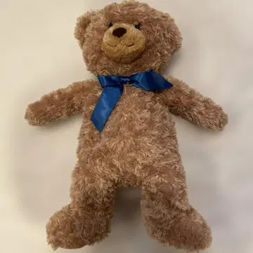 파란 리본 포함 곰 봉제 인형