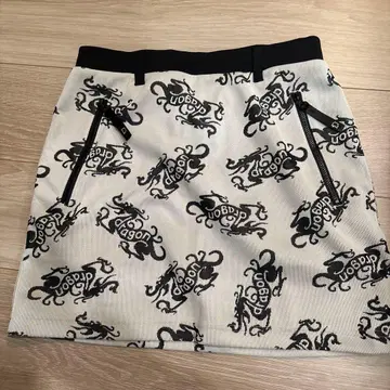 댄스 위드 드래곤 골프 스커트 사이즈 3