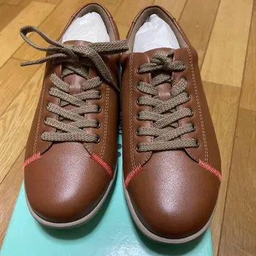 [ 미사용 새상품 ] YONEX SHW-LC75 브라운 22.5