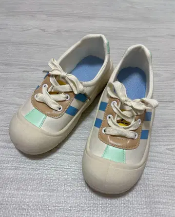 로우컷 스니커즈 캐주얼 통굽 경량