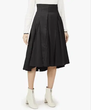 미들 볼륨 스커트