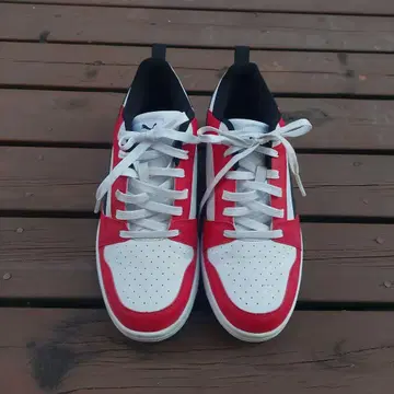 새상품급 PUMA 스니커즈 레드/화이트/블랙