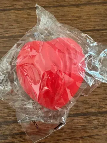 B'z LIVE-GYM 2025 FYOP 가챠 릴렉세이션 하트 빨간색