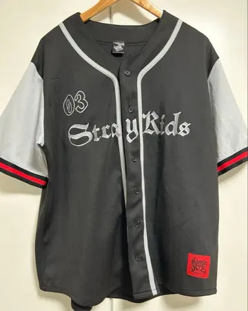 straykids 방찬 유니폼