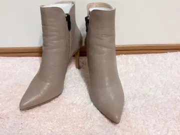 DIANA 다이애나 포인티드 숏부츠 다크 베이지 23