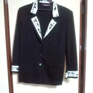 LEONARD 블랙 테일러드 자켓