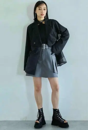 HARE 하레 카고 스커트라이크 숏팬츠 그레이