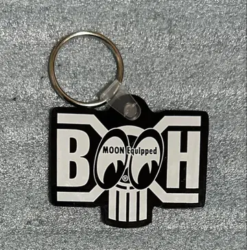 BOUNTY HUNTER x MOON Equipped Key Ring