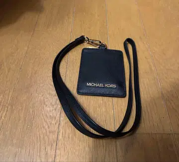 마이클코어스 ID 홀더