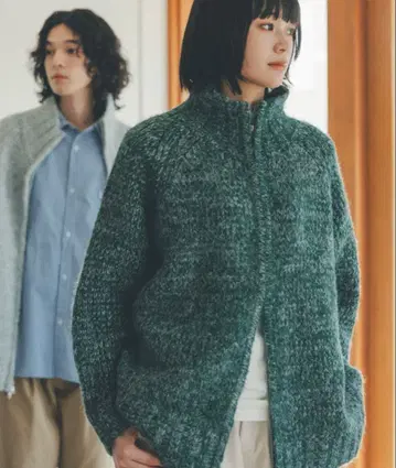 YOEL 그린 계열 니트 지퍼 하이넥 드라이버즈 니트