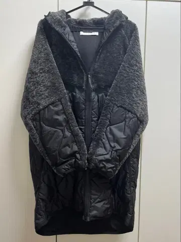 오드리 앤 존 우드 랜드 워즈 보아 코트 퀼트 아우터