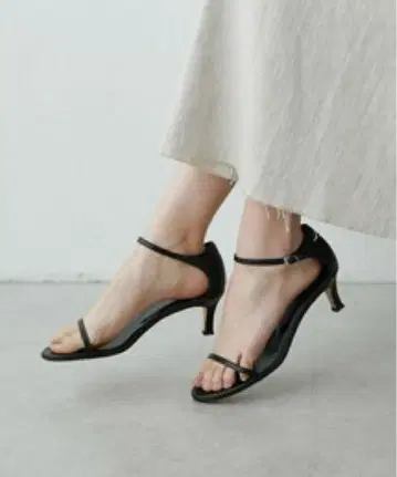 개럴개런트 2.718 힐 샌들 36