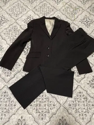 AEON TOP VALU 블랙 스트라이프 수트 셋업 싱글 버튼