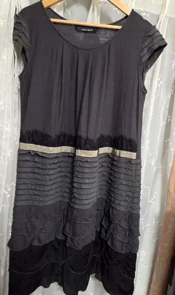 사엘라 나파타 멜로 원피스