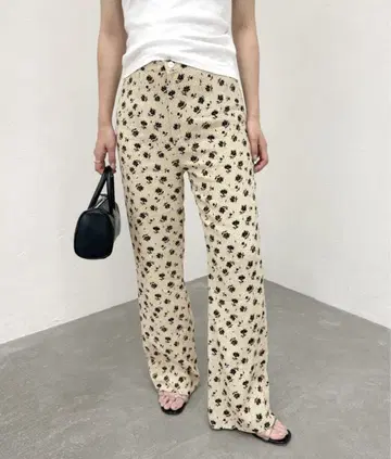 [에디트포르르] 빈티지 플라워 플레어 팬츠