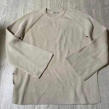 AURALEE 베이지 긴팔 니트