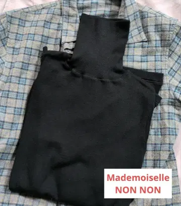 [택 포함 새상품] 마드모아젤 논논 스테디셀러 터틀넥 프리 사이즈