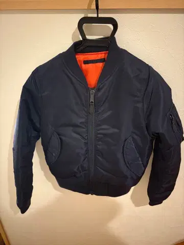 AVIREX 네이비 MA-1 자켓