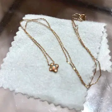 noir de poupee 오팔 목걸이