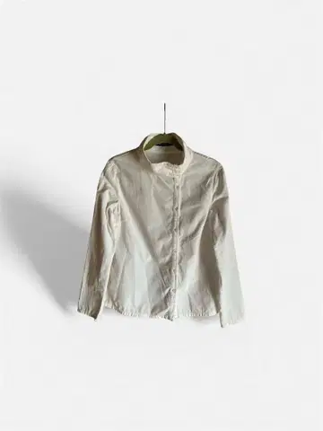 MACPHEE 가는 골 코듀로이 화이트 긴팔 셔츠 스탠드 카라