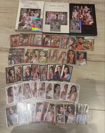 Twice More&More 트레이딩 카드 첫 구매 혜택 포함