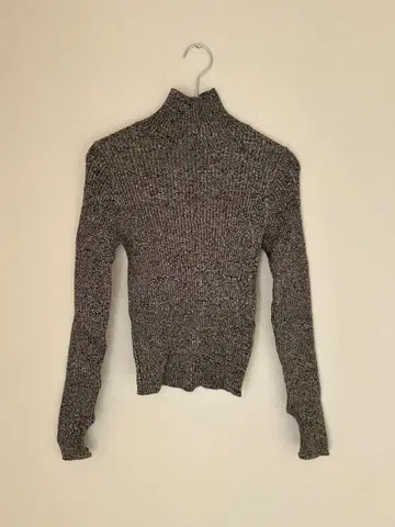 [ anuke ] 슬릿 터틀 니트