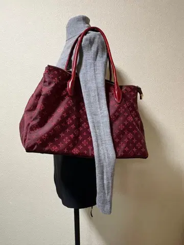 새상품급 russet 버건디 모노그램 토트백