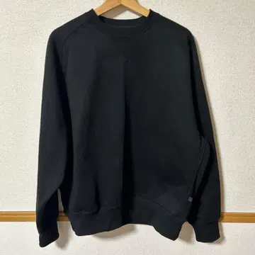 DAIWA 블랙 맨투맨 트레이닝복