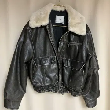 컨디션 최상 SLY 페이크 가죽 자켓 탈부착 퍼 카라 부착