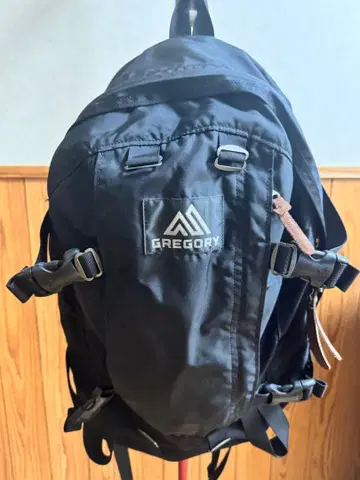 GREGORY 블랙 백팩 슬림 디자인 새상품급