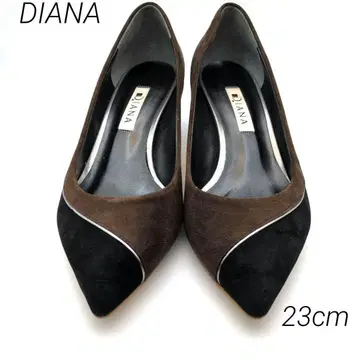 다이애나 브라운/블랙 스웨이드 펌프스