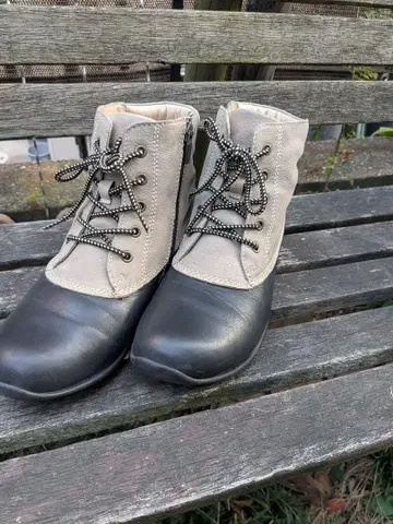 Regal Walk 여성용 부츠 베이지/블랙