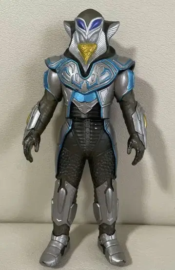 아머드 메피라스 피규어