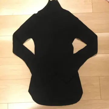 마메쿠로구치 3D 하이넥 리브 니트 M 블랙 단종품 UNIQLO