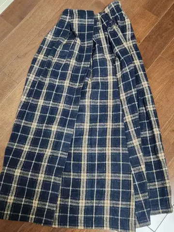 ACLENT. 볼륨 랩 체크 스커트