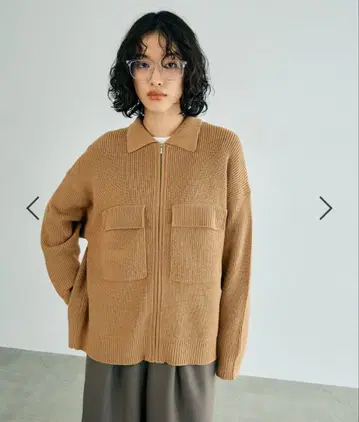 7게이지 W포켓 ZIP 가디건 베이지