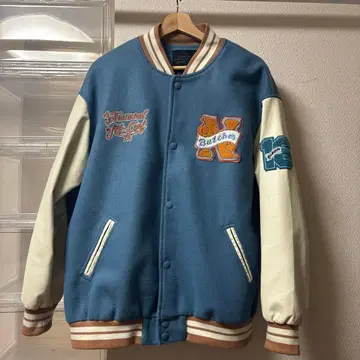 Butches 바시티 자켓