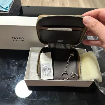 TAKEO KIKUCHI 가죽 키케이스