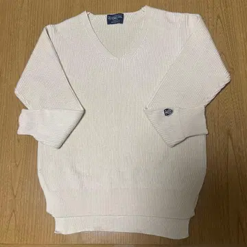 ORCIVAL 아이보리 V넥 스웨터 사이즈 1