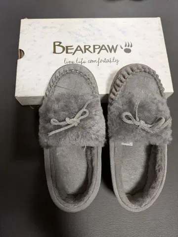 BEARPAW 그레이 퍼 모카신