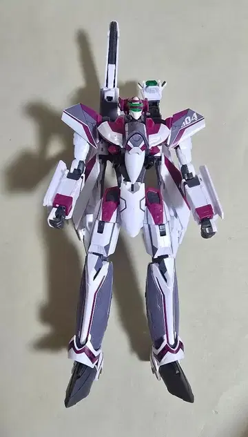 HG 1/100 VF-31C 지크프리드 (미라주기)