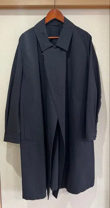 ITTY-BITTY 네이비 스트라이프 롱 코트