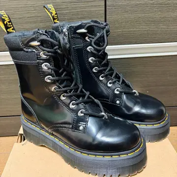 닥터 마틴 블랙 하이컷 부츠