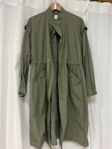 LOWRYSFARM 올리브 그린 모즈 코트