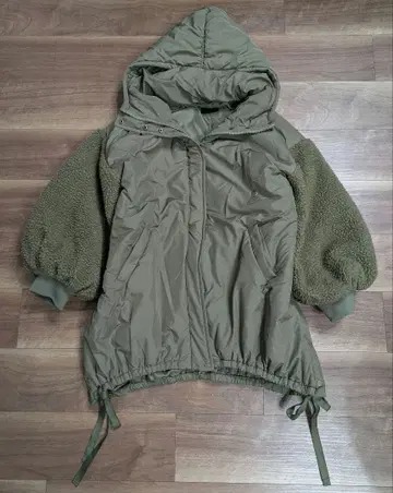 JEANASIS 지나시스 몬스터 후드티 보아