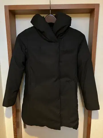 미쉘클랑 심리스 다운 코트 숏 38 블랙